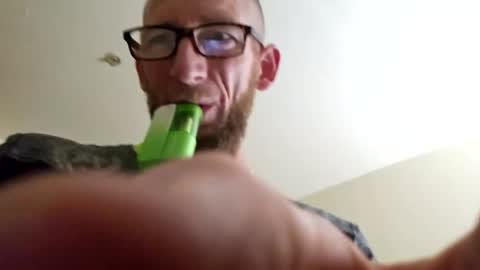 Snapshot of ribbet226969 chatting on 11.05.25 ribbet226969 online show from 11.05.25