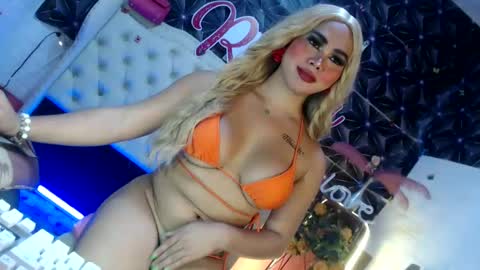 Snapshot of rica_fox3 chatting on 02.05.25 rica fox online show from 02.05.25