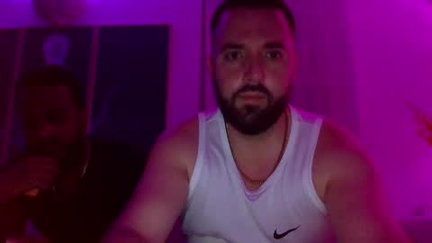 ricanpapi305 online show from 10.26.25