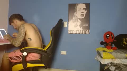 ricardo_big_cock online show from 04.01.26