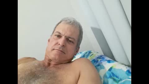 Snapshot of ricardo_brasil chatting on 10.27.25 ricardo_brasil online show from 10.27.25