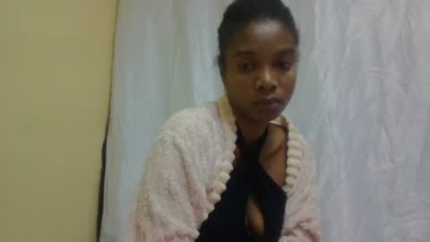 Snapshot of richella34 chatting on 06.23.26 richella34 online show from 06.23.26