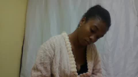 Snapshot of richella34 chatting on 06.24.26 richella34 online show from 06.24.26
