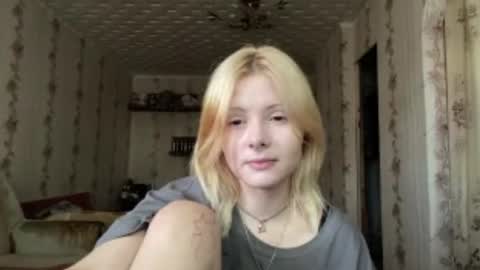 Snapshot of richellearmentrout chatting on 08.01.26 jenny online show from 08.01.26