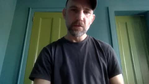 Snapshot of richheader chatting on 12.18.25 richheader online show from 12.18.25