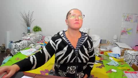 Anna - not anna - right Anna  online show from 11.09.25