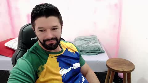 Snapshot of richrolland chatting on 02.05.25 Rickseduction online show from 02.05.25