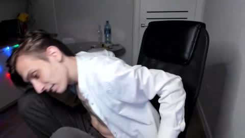 Snapshot of rick_reed chatting on 11.22.25 Rick online show from 11.22.25