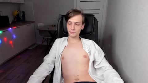 Snapshot of rick_reed chatting on 11.25.25 Rick online show from 11.25.25