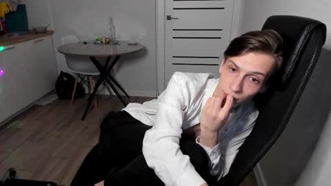 Snapshot of rick_reed chatting on 11.27.25 Rick online show from 11.27.25