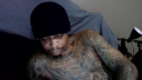 Snapshot of rickavelli chatting on 11.16.25 Rick online show from 11.16.25