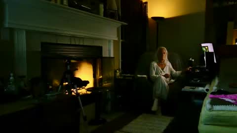 PINK HOLE TWINK online show from 12.01.25