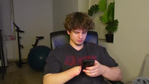 Snapshot of ricky_becko chatting on 06.06.26 RICKY BECKO online show from 06.06.26