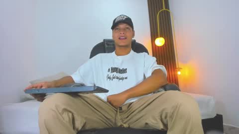 Ricky  online show from 02.25.25