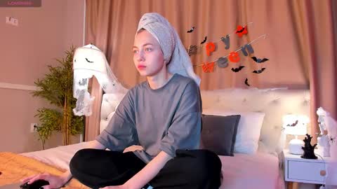 rihanna_walker online show from 10.27.25