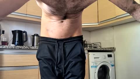 Snapshot of riia362963 chatting on 09.17.25 riia362963 online show from 09.17.25