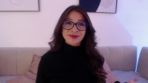 Riley online show from 12.18.24