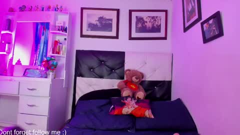 Snapshot of riley_black chatting on 03.03.25 Bela online show from 03.03.25