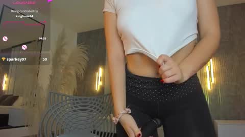 Riley Sierra online show from 01.08.26