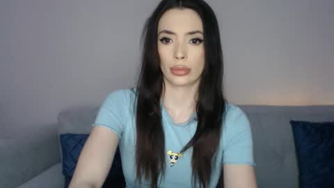 Snapshot of rileyeve chatting on 12.03.25 RileyEve online show from 12.03.25