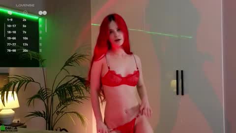 Snapshot of rina_red_ chatting on 09.26.25 Rina online show from 09.26.25