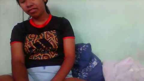 Snapshot of rinah856024 chatting on 12.22.25 rinah856024 online show from 12.22.25