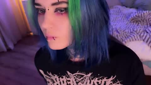 Snapshot of ripper_66 chatting on 10.16.25 DianaBrite fansl y online show from 10.16.25