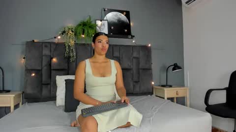 RIRI  online show from 10.28.25