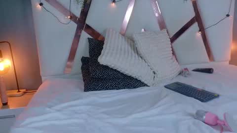 RIRI  online show from 11.20.25