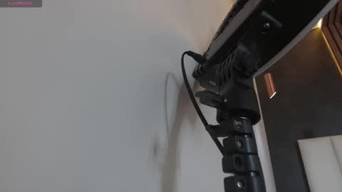 RIRI  online show from 02.01.26