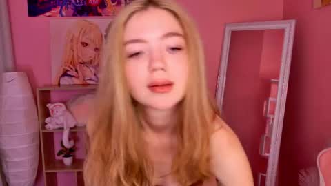 Snapshot of rita__shy chatting on 06.18.26 Rita online show from 06.18.26