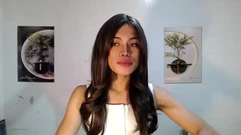 Snapshot of rivaxox1 chatting on 05.19.26 rivaxox1 online show from 05.19.26