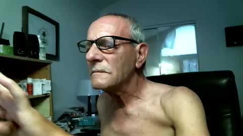 Bobby online show from 04.24.26