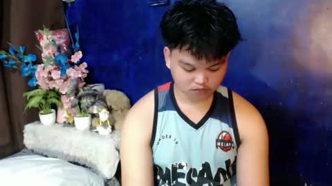 Snapshot of rnl_cum chatting on 04.23.26 RICH MY GOAL online show from 04.23.26