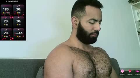 SebasRoa online show from 03.10.25