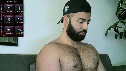 SebasRoa online show from 09.27.25