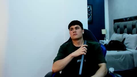 Roan Birkin online show from 11.24.25