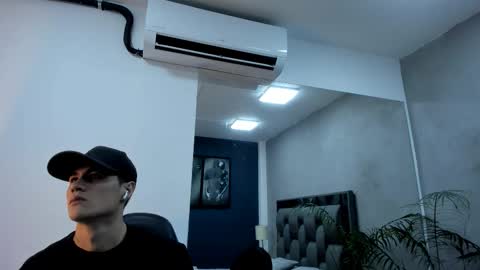 Roan Birkin online show from 12.21.25