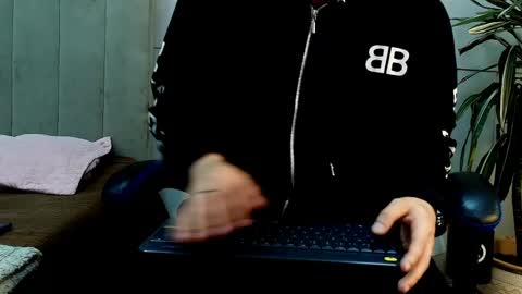 Roan Birkin online show from 05.25.26