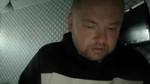 rob18997 online show from 02.14.26