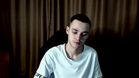 robert10211 online show from 01.14.26