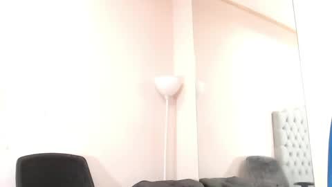 robert_kingg online show from 06.02.26