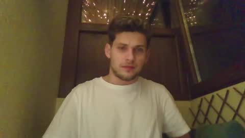 Snapshot of roberto_twink1 chatting on 01.28.25 Roberto online show from 01.28.25