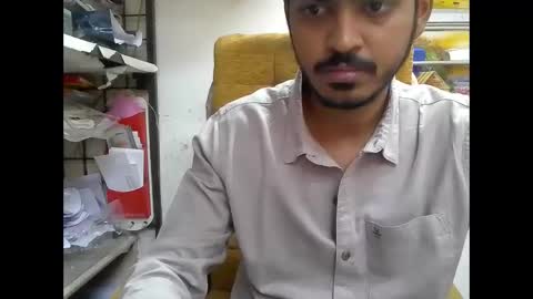 Snapshot of robertsalia220 chatting on 11.11.25 Robertsalia online show from 11.11.25