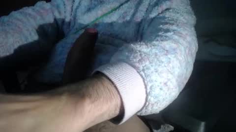 Snapshot of roberunxx chatting on 12.14.25 Rober online show from 12.14.25