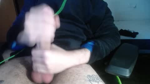 Snapshot of roberunxx chatting on 02.04.26 Rober online show from 02.04.26