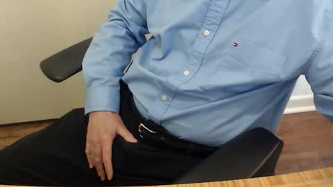Snapshot of robidan6923 chatting on 05.20.26 robidan6923 online show from 05.20.26