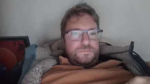 robinouhot online show from 11.19.25