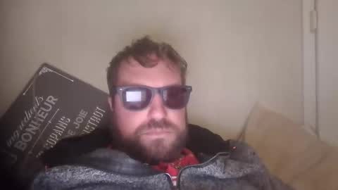 robinouhot online show from 03.25.26