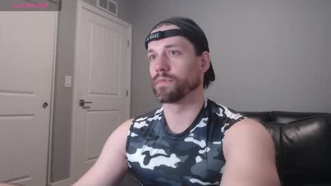 Snapshot of robknocks chatting on 09.18.25 Rob Knocks online show from 09.18.25